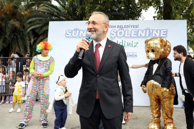Eyüpsultanlı çocuklara muhteşem sünnet şöleni Eyüpsultanlı çocuklara muhteşem sünnet şöleni