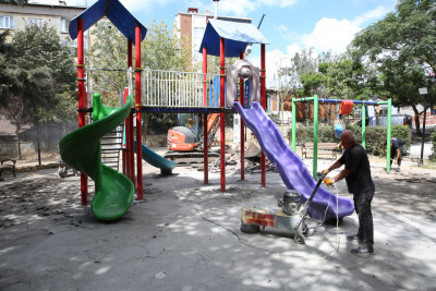 Parklarımız yeni görünümlerine kavuşuyor Parklarımız yeni görünümlerine kavuşuyor