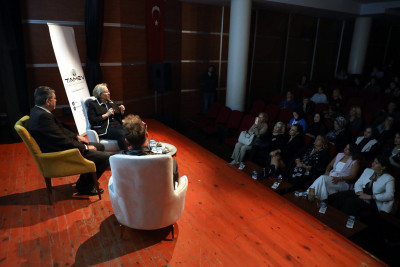 Dünya Gıda Günü'nde “Gıda Güvenliği ve Sürdürülebilir Yaşam” söyleşisi Dünya Gıda Günü'nde “Gıda Güvenliği ve Sürdürülebilir Yaşam” söyleşisi