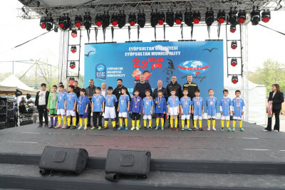 23 Nisan'a özel U10 Futbol Turnuvası 23 Nisan'a özel U10 Futbol Turnuvası