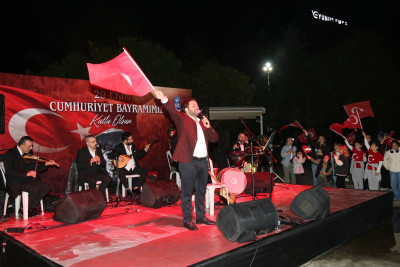 Eyüpsultan'da Cumhuriyetin 102. yıl coşkusu