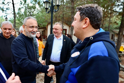 Başkan Özmen, Çiftalan Gençlik Kampı'nda muhtarlarla bir araya geldi Başkan Özmen, Çiftalan Gençlik Kampı'nda muhtarlarla bir araya geldi