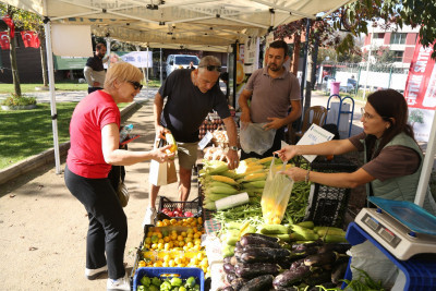 Eyüpsultan'da Yerel Ürün Pazarı Kuruldu