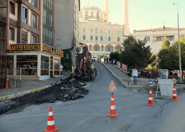 Eyüpsultan'da 30 Yıllık Trafik Sorunu Tarihe Karışıyor: Silahtarağa Kavşağı Düzenlemesi Başladı