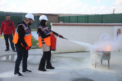 Eyüpsultan Belediyesi Personeline Acil Durum Eğitimleri Verildi