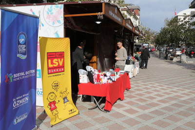 Göktürk'te, LÖSEV İyilik Dükkanı Etkinliği Düzenlendi