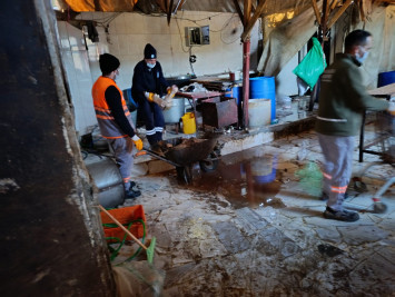 Eyüpsultan'da Ruhsatsız Hayvan Ayağı İşleme Tesisi Mühürlendi