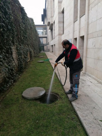 Fen İşleri ekipleri Eyüpsultan'ın dört bir yanında sahada