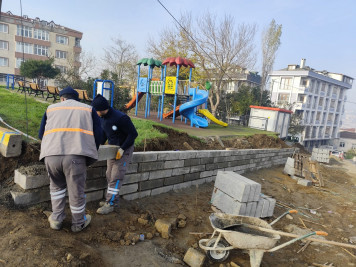 Fen İşleri ekipleri Eyüpsultan'ın dört bir yanında sahada