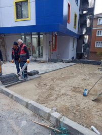 Fen İşleri ekipleri Eyüpsultan'ın dört bir yanında sahada