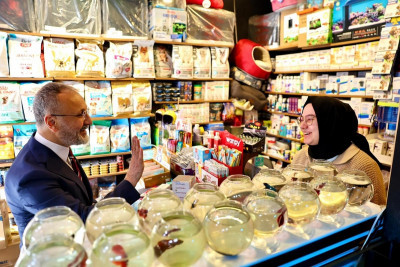 Başkan Özmen, 5. Levet Mahallesi'nde esnafla buluştu