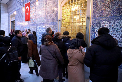Regaip Kandili Eyüpsultan'da yoğun katılımla gerçekleşti