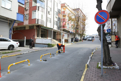 Muhtar Camii Sokak'ta trafik sorununa çözüm