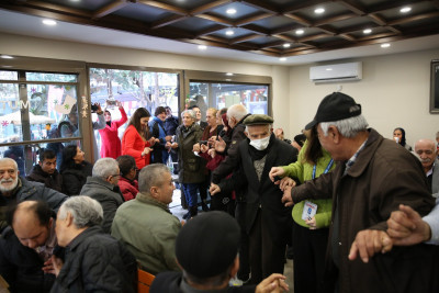 Emekliler Lokali'nde yeni yıl coşkusu