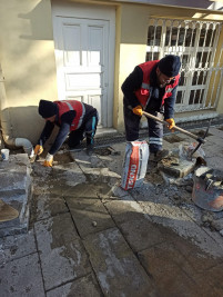 Fen İşleri Ekipleri, kış şartlarına rağmen Eyüpsultan'ın dört bir yanında sahadaydı