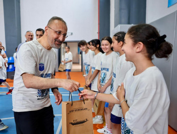 Başkan Özmen'den 20 Ayda İnsanı Önceleyen Dönüşüm