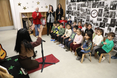 Akşemsettin ÇEM'li minikler Barış Manço'yu andı