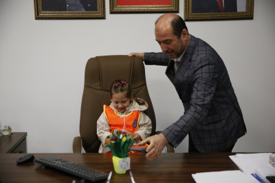 Miniklerden insan kaynakları personeline anlamlı ziyaret