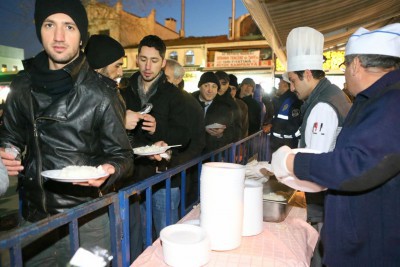Eyüp Sultan'da Kandil Coşkusu... Eyüp Sultan'da Kandil Coşkusu...