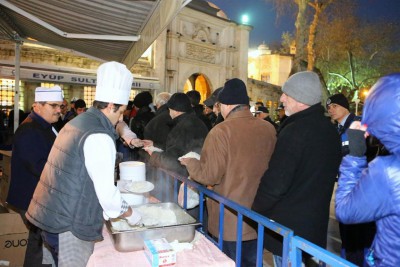 Eyüp Sultan'da Kandil Coşkusu... Eyüp Sultan'da Kandil Coşkusu...