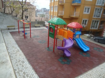 Uğur Sokak Parkı Uğur Sokak Parkı