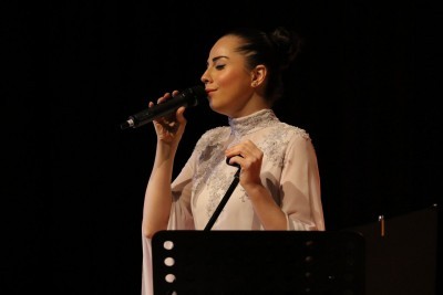 Züleyha'dan Halk Müziği Şöleni… Züleyha'dan Halk Müziği Şöleni…