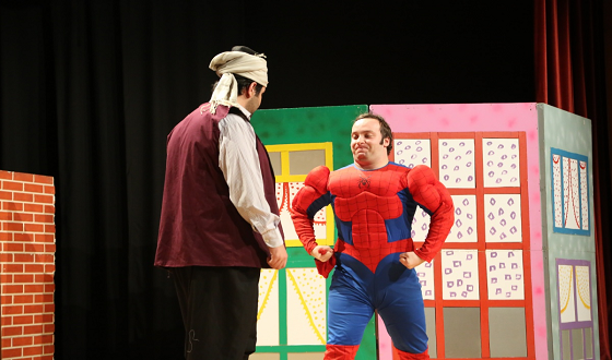 Battal Gazi ve Spider Man Eyüplü Çocuklarla Buluştu Battal Gazi ve Spider Man Eyüplü Çocuklarla Buluştu