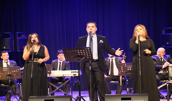 Eyüplü Öğretmenlerden Müzik Ziyafeti Eyüplü Öğretmenlerden Müzik Ziyafeti