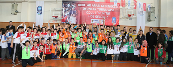 Geleneksel Oyunlar Renkli Görüntülere Sahne Oldu Geleneksel Oyunlar Renkli Görüntülere Sahne Oldu
