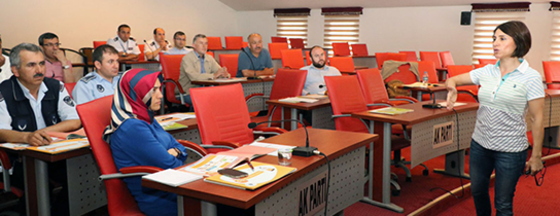 Afet Gönüllülerine Profesyonel Eğitim Afet Gönüllülerine Profesyonel Eğitim