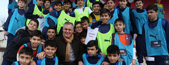 Eyüplü 4 Genç Dortmund Yolunda Eyüplü 4 Genç Dortmund Yolunda