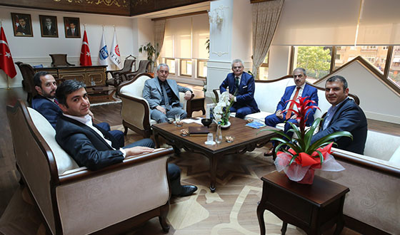 Çankırı Valisi Vahdettin Özcan'dan Başkan Aydın'a Ziyaret Çankırı Valisi Vahdettin Özcan'dan Başkan Aydın'a Ziyaret