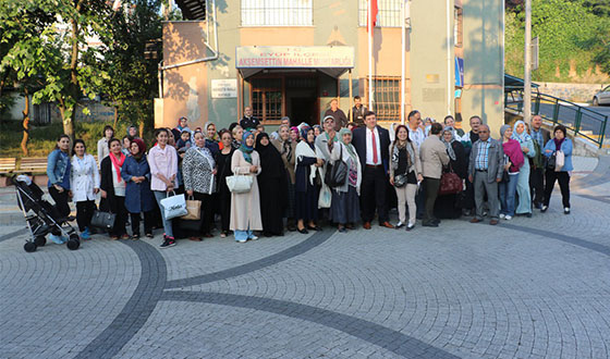 Akşemsettin Mahallesi'nden Akşemsettin Hazretleri'ne Akşemsettin Mahallesi'nden Akşemsettin Hazretleri'ne