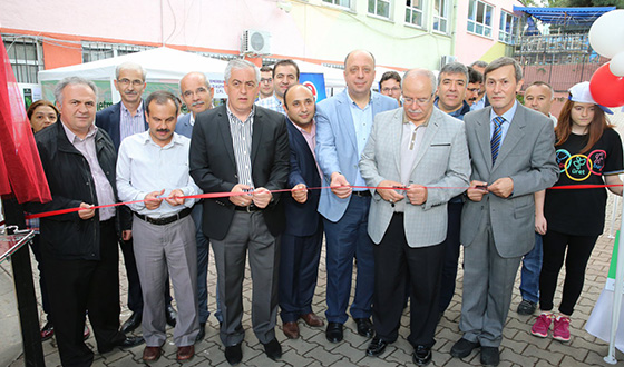 Eyüp'te Ortaöğretim Kurumları Tanıtım ve Kariyer Günleri Eyüp'te Ortaöğretim Kurumları Tanıtım ve Kariyer Günleri