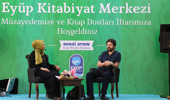 Tarihçi, Geçmişin Hikayesini Yazan Bir Yorumcudur Tarihçi, Geçmişin Hikayesini Yazan Bir Yorumcudur