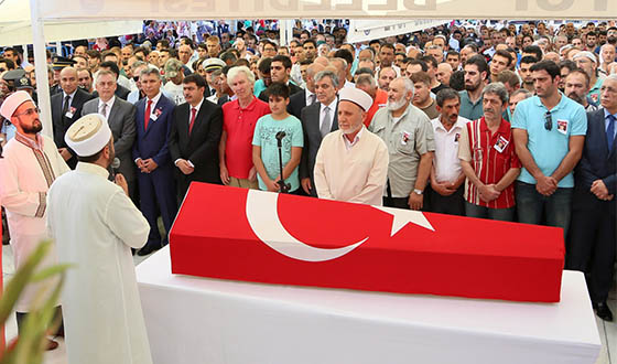 Şehidimizi Ebediyete Uğurladık Şehidimizi Ebediyete Uğurladık