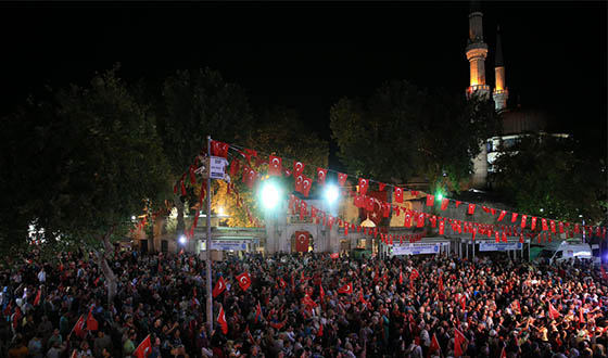 On Binler Yine Eyüp Sultan'da On Binler Yine Eyüp Sultan'da