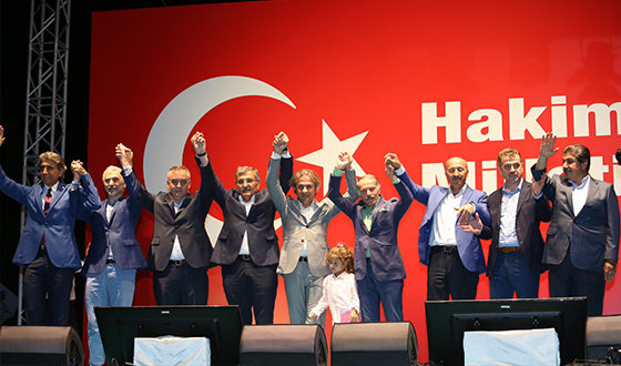 Taksim'deki "Demokrasi Nöbeti"ne 2. Bölge Belediye Başkanları Desteği Taksim'deki "Demokrasi Nöbeti"ne 2. Bölge Belediye Başkanları Desteği