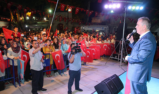 Demokrasi Nöbetleri 13. Gününde Demokrasi Nöbetleri 13. Gününde