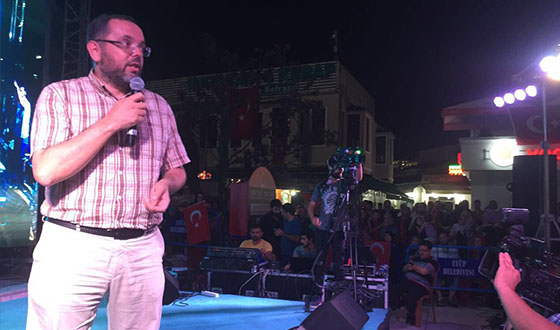 Erhan Afyoncu: “İnsanlık tarihinin en aşağılık örgütü” Erhan Afyoncu: “İnsanlık tarihinin en aşağılık örgütü”