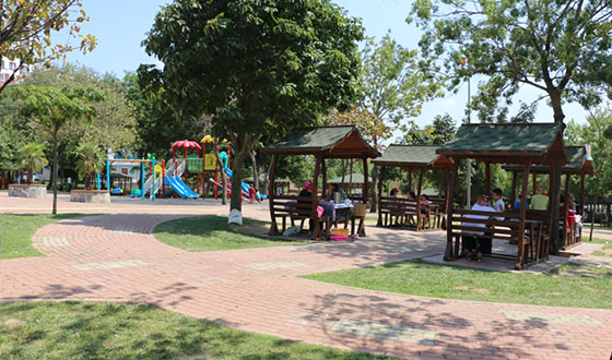 Çocuk Parkları ve Yeşil Alanlar Pırıl Pırıl Çocuk Parkları ve Yeşil Alanlar Pırıl Pırıl