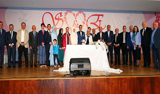 Başkan Aydın Sümeyra Aydıner'in Nikah Şahidi Oldu Başkan Aydın Sümeyra Aydıner'in Nikah Şahidi Oldu