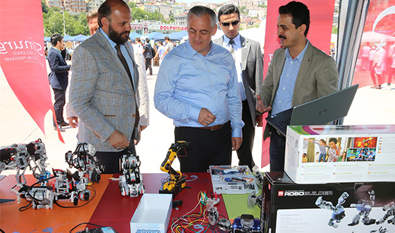 Robot Akademi Başlıyor Robot Akademi Başlıyor