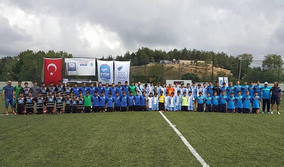 Şehit Ömer Halisdemir Futbol Turnuvası Düzenlendi Şehit Ömer Halisdemir Futbol Turnuvası Düzenlendi