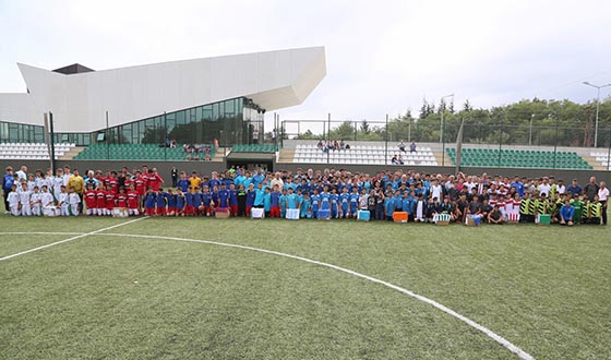 Bedirhan Yücel Futbol Turnuvası Başladı Bedirhan Yücel Futbol Turnuvası Başladı