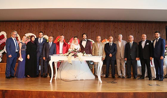 Genç Çifte Mutluluklar Genç Çifte Mutluluklar