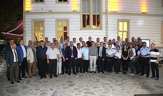 Zabıta Müdürlüğü Personeliyle Yemek Zabıta Müdürlüğü Personeliyle Yemek