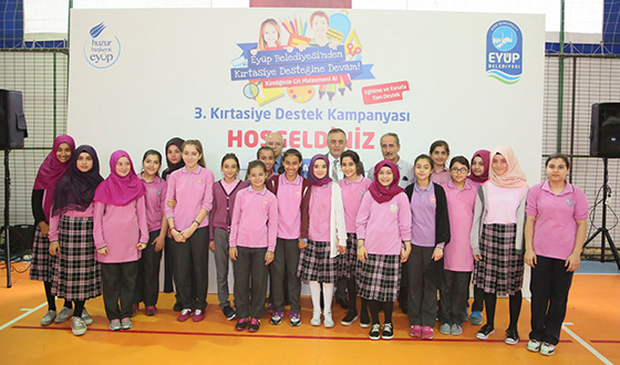 Yeni Eğitim Yılında Öğrencilere Kırtasiye Desteği Yeni Eğitim Yılında Öğrencilere Kırtasiye Desteği