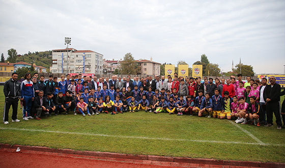 Bedirhan Yücel Futbol Turnuvası Final Maçı Yapıldı Bedirhan Yücel Futbol Turnuvası Final Maçı Yapıldı
