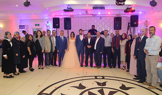 Yüzüklerini Başkan Aydın Taktı Yüzüklerini Başkan Aydın Taktı